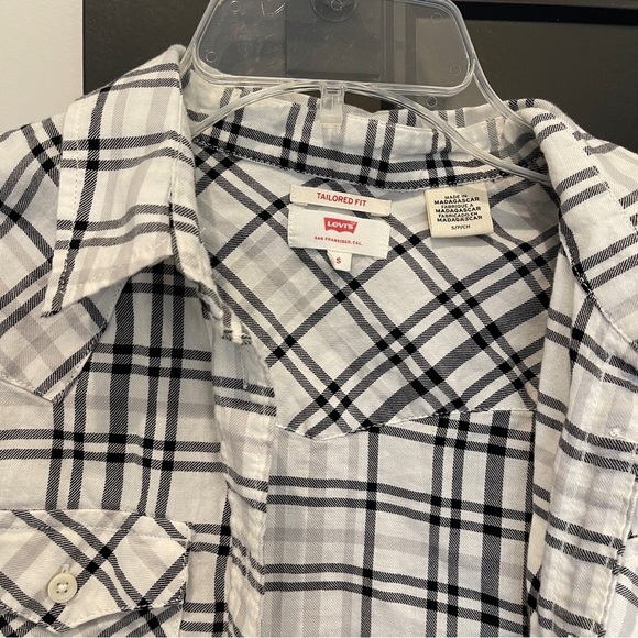Levis Womens Black and White Tailored Fit Plaid Shirt Button Up Plaid small - Picture 5 of 5